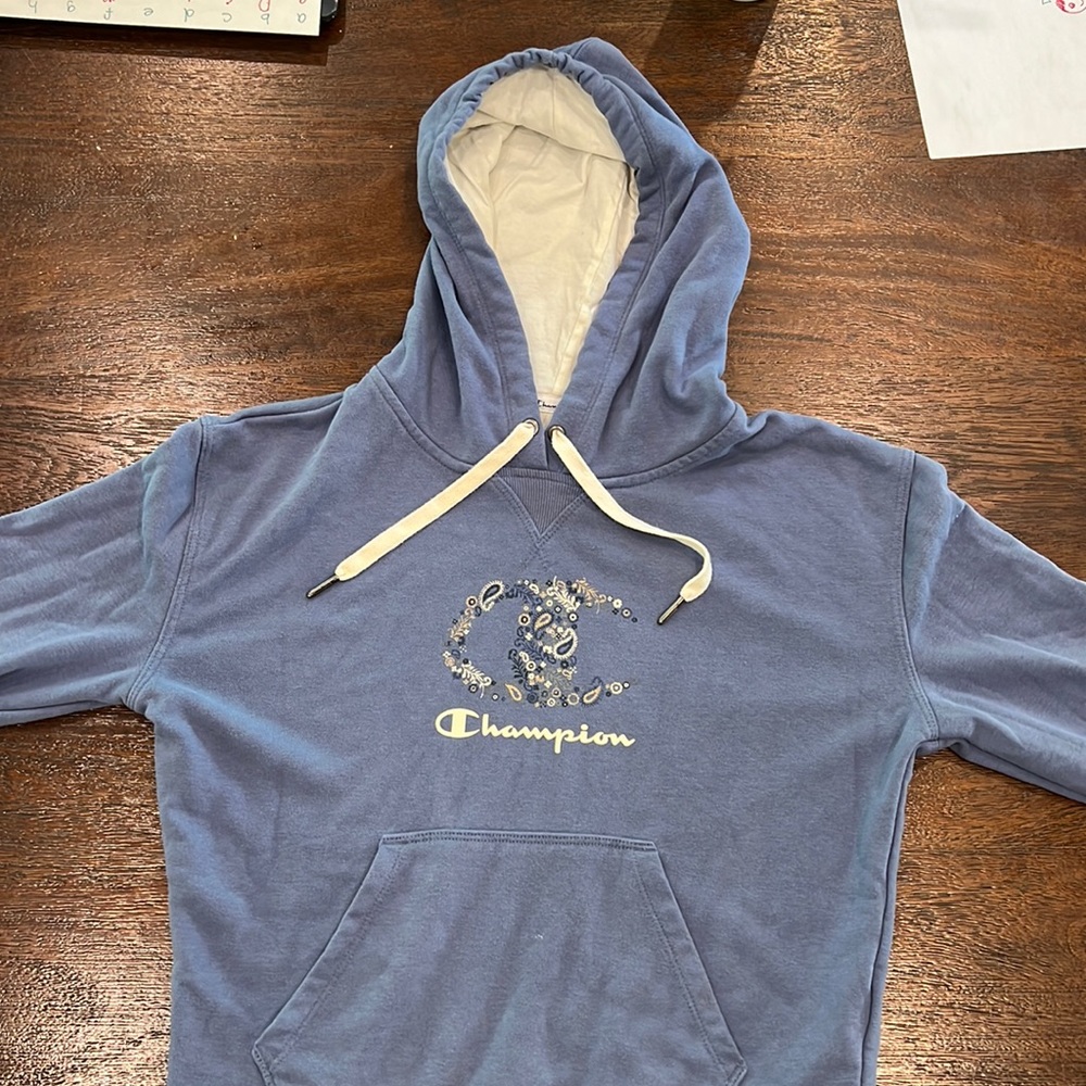 💙Womens Champion Sweatshirt! Blue with paisley print logo! - xs 💙